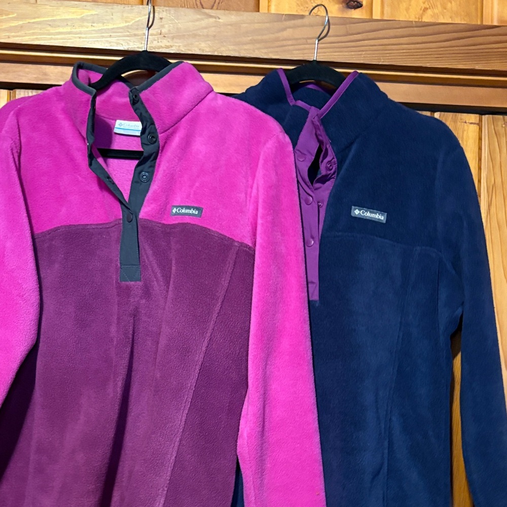 2 Columbia Fleece 1/2 snap pullover! Size L